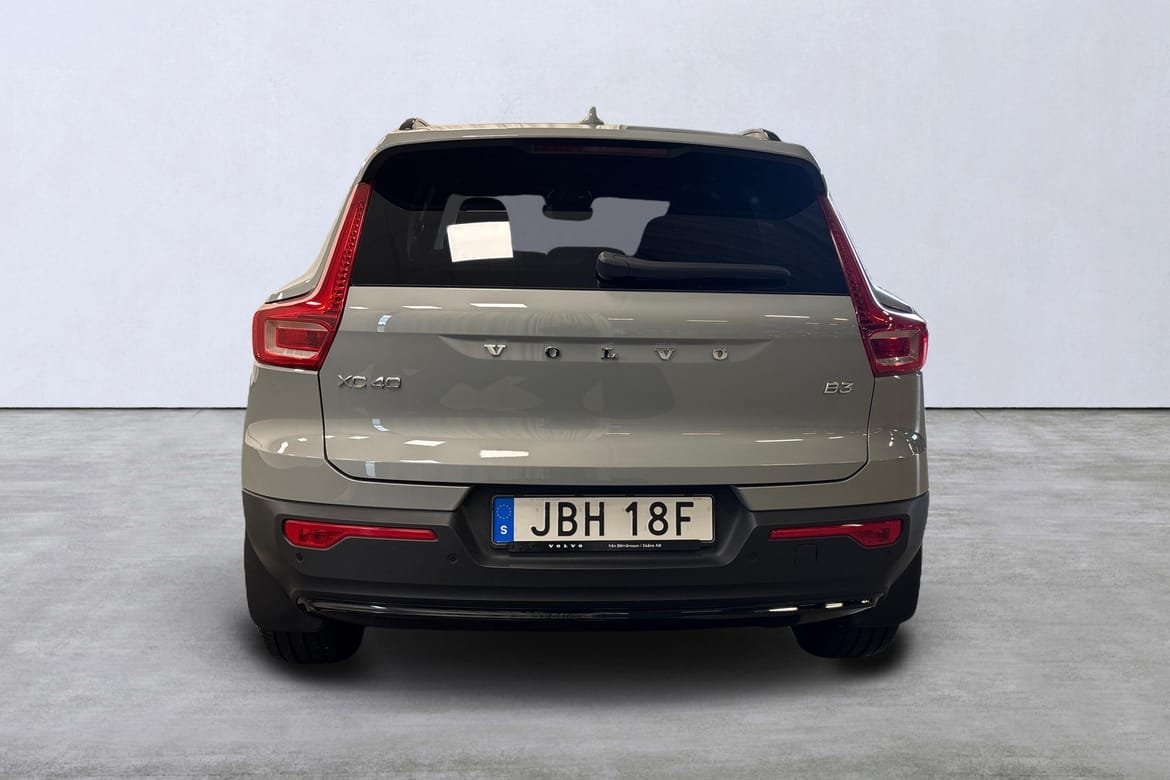 Volvo XC40 B3 FWD Bensin Plus Dark 2025, bild 5/10