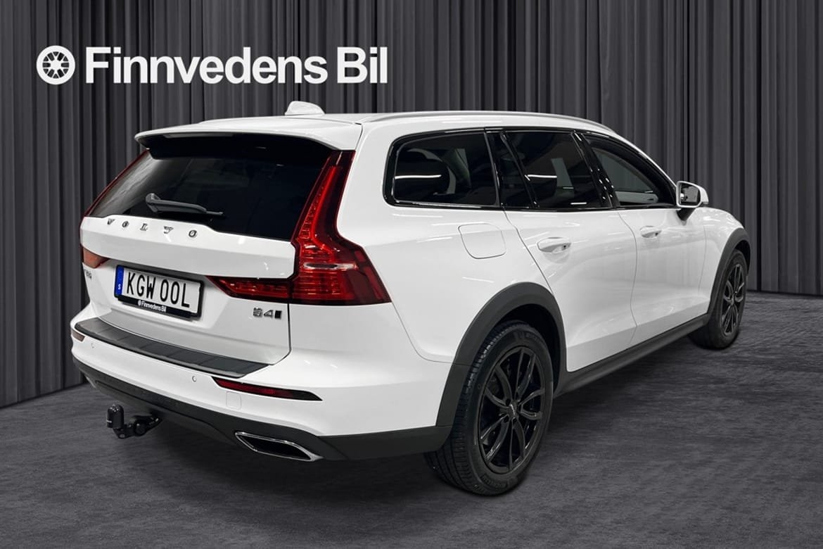Volvo V60 Cross Country B4 AWD Adv 2022, bild 3/10