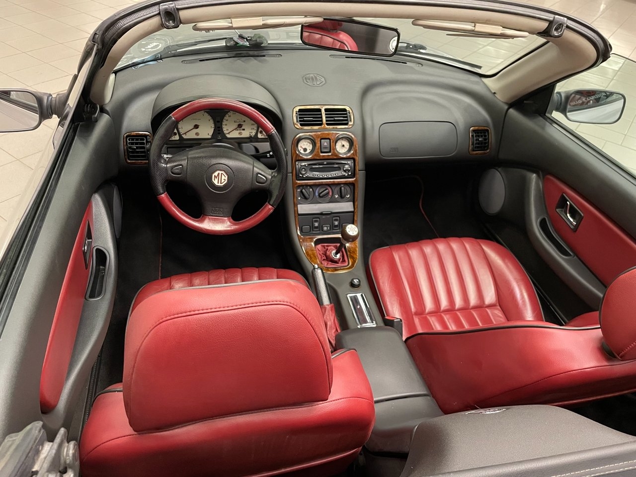 MG F 1,8 VVC 145Hk 1999, kuva 3/6