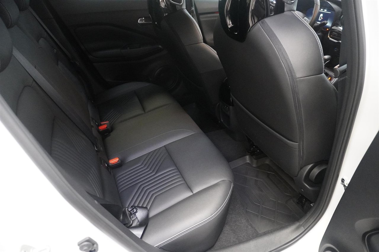 Nissan Juke 1.0 DIG-T Tekna 114 hk Aut 2024, bild 6/10
