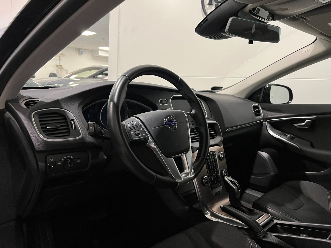 Volvo V40 Cross Country 2016, bild 5/10