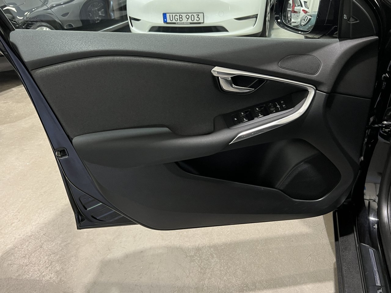 Volvo V40 Cross Country 2016, bild 7/10