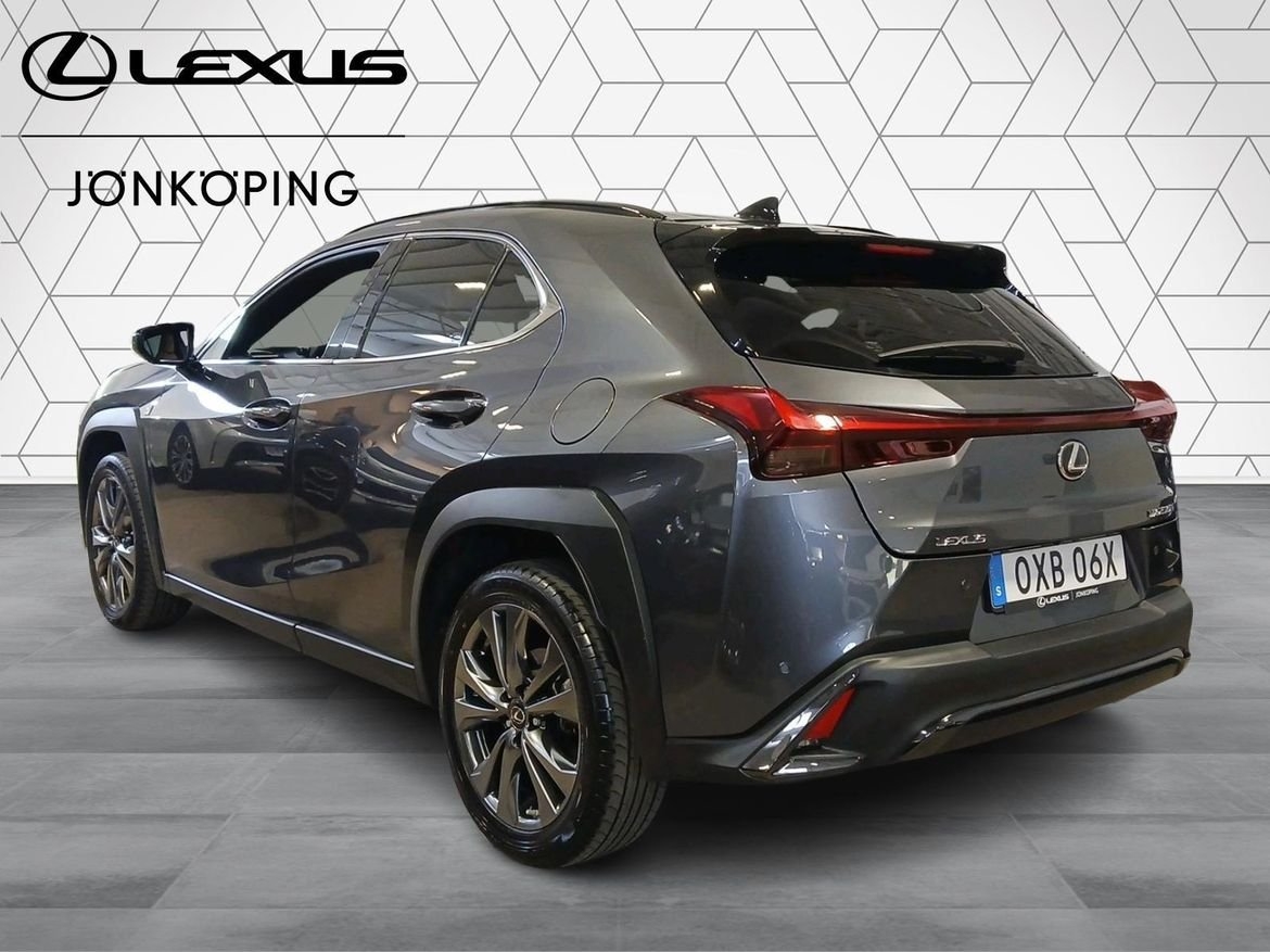 Lexus UX 250H F SPORT DESIGN S-V HJUL 2024, bild 4/10