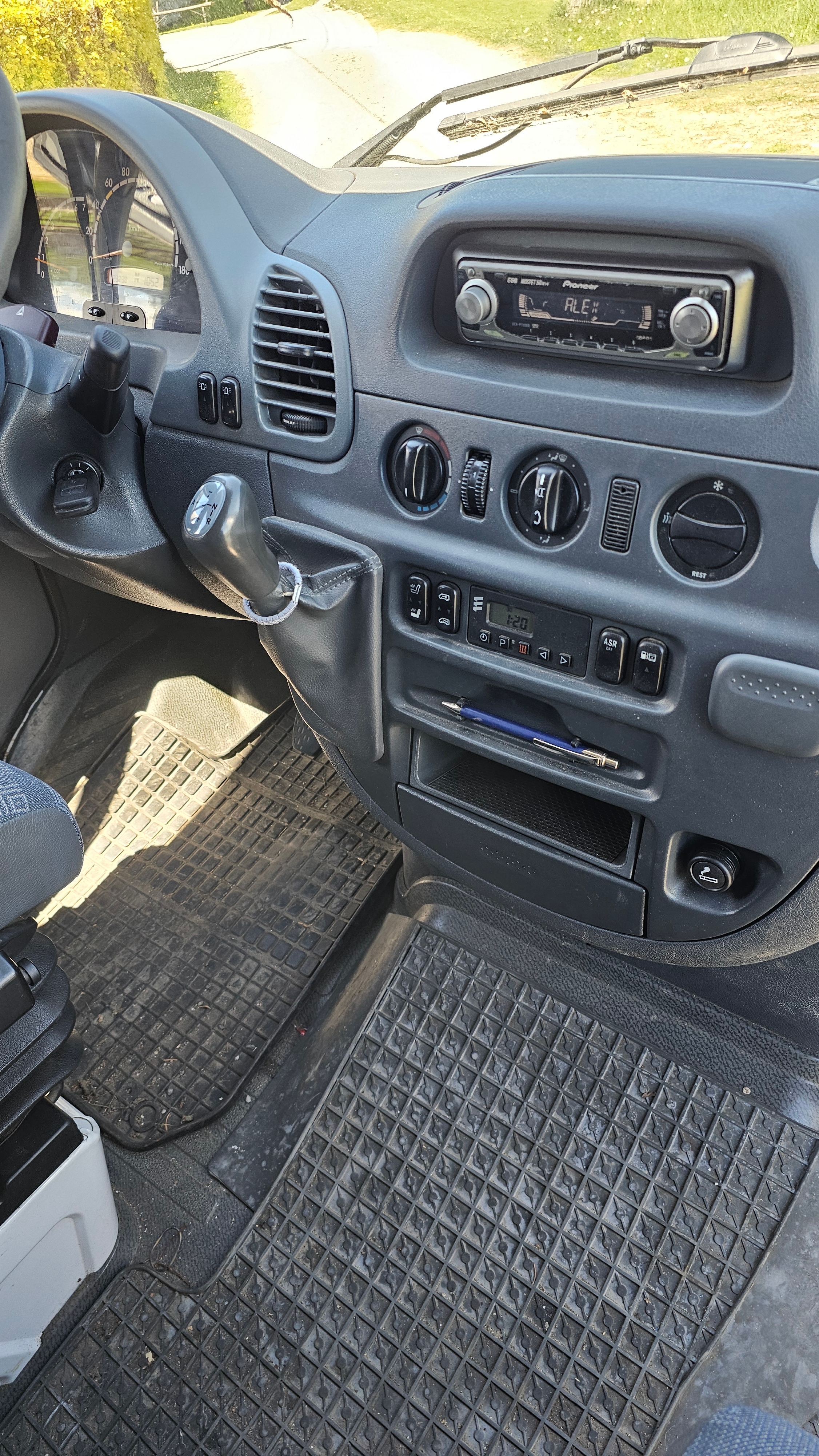 Mercedes-Benz Sprinter 2004, bild 4/7