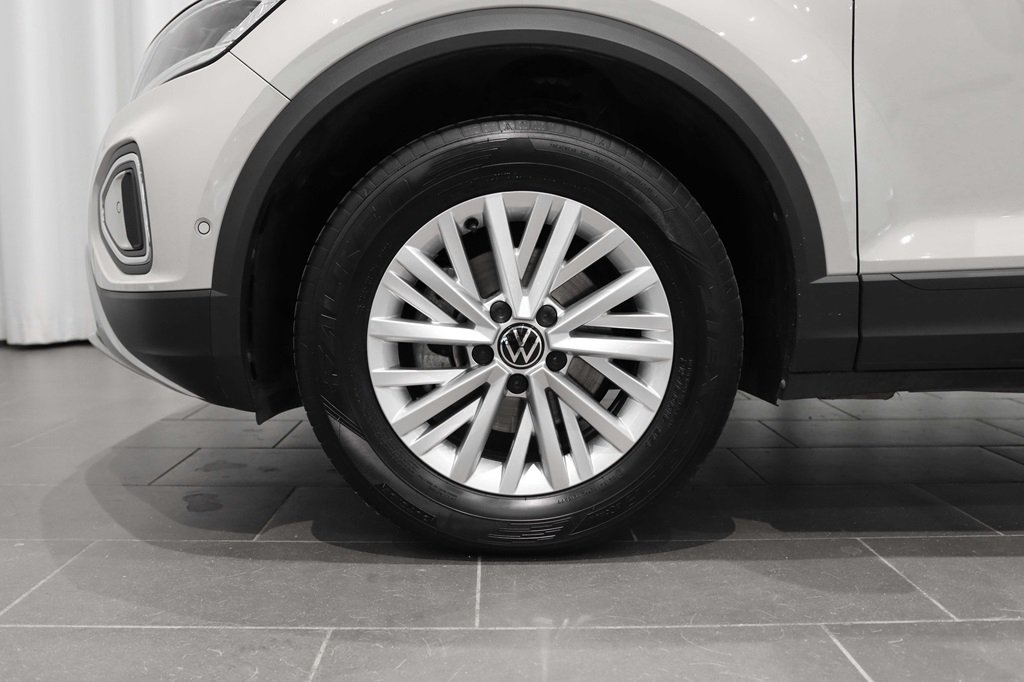 Volkswagen T-Roc TSI 110hk 2023, bild 6/10