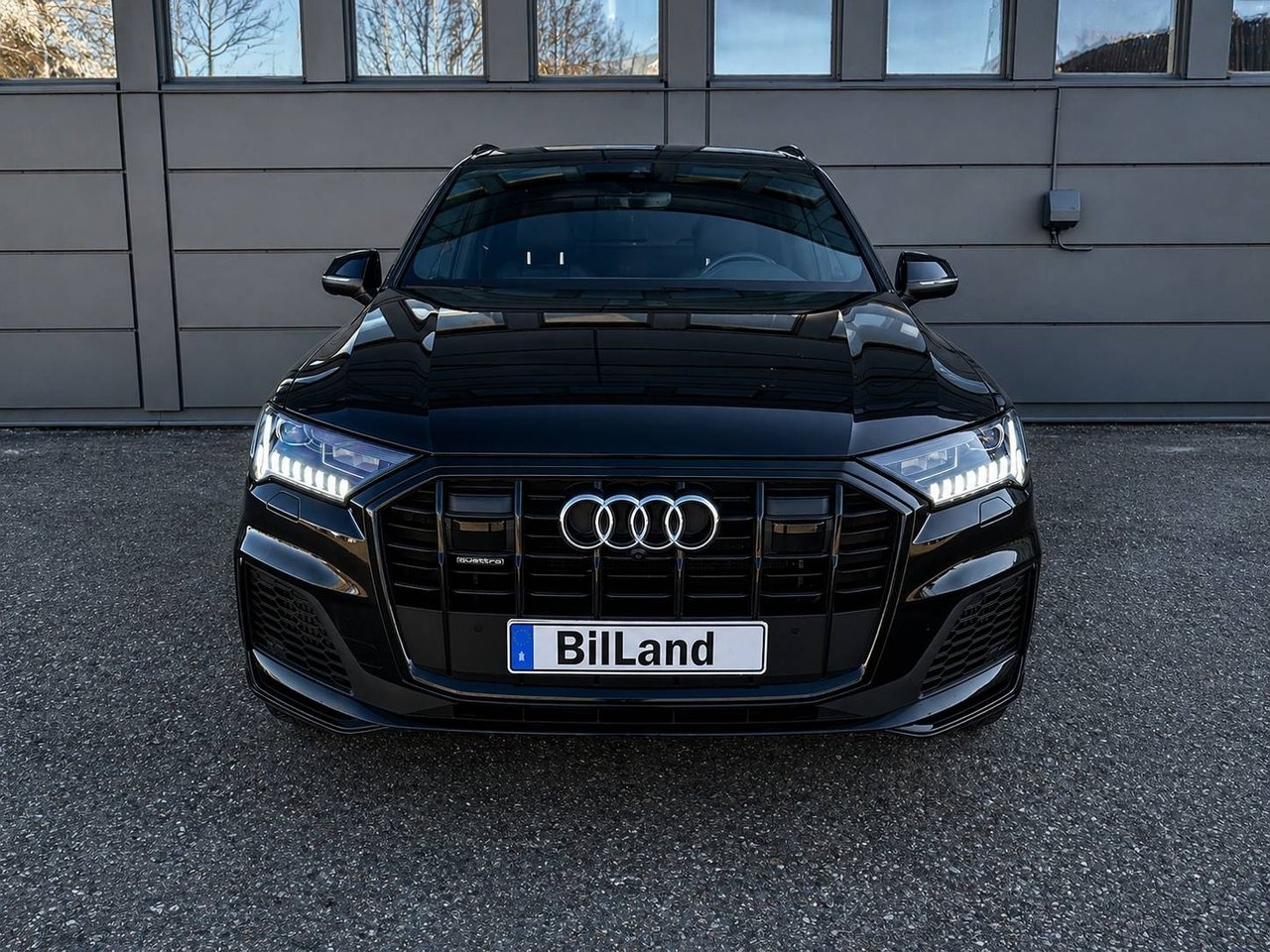 Audi Q7 2020, photo 2/10
