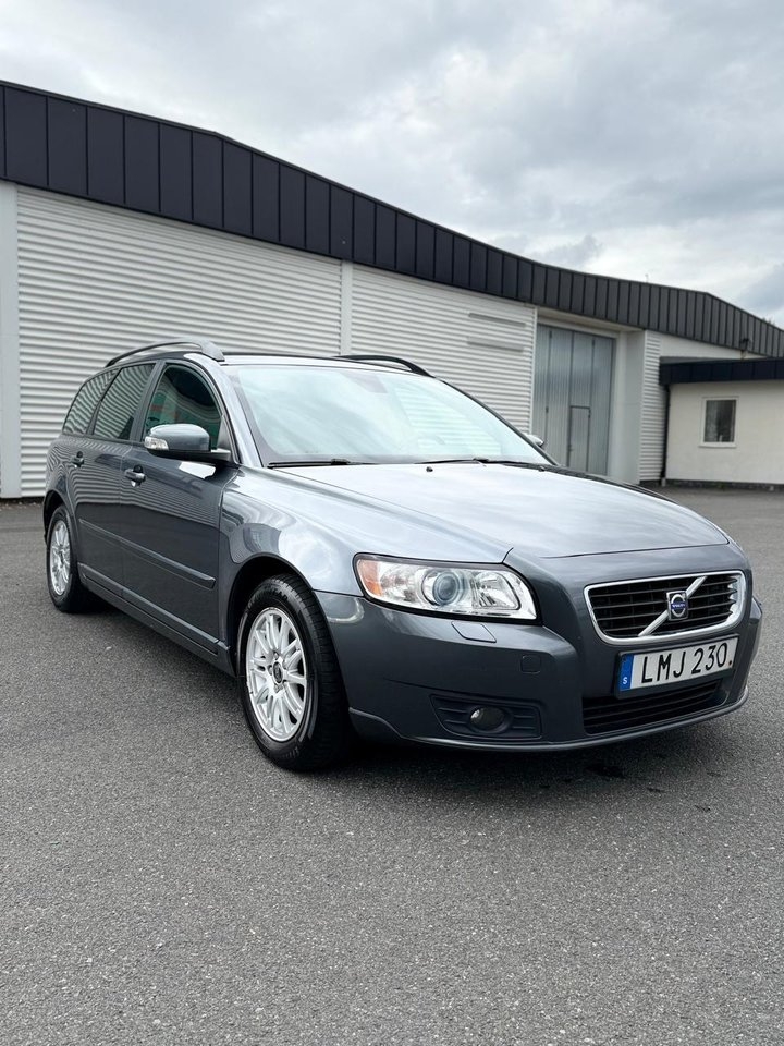 Volvo V50 1.8F Momentum Euro 4 2009, bild 2/8