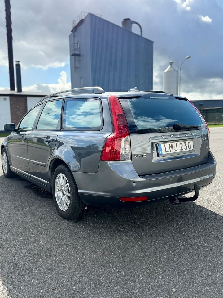 Volvo V50 1.8F Momentum Euro 4 2009, bild 7/8