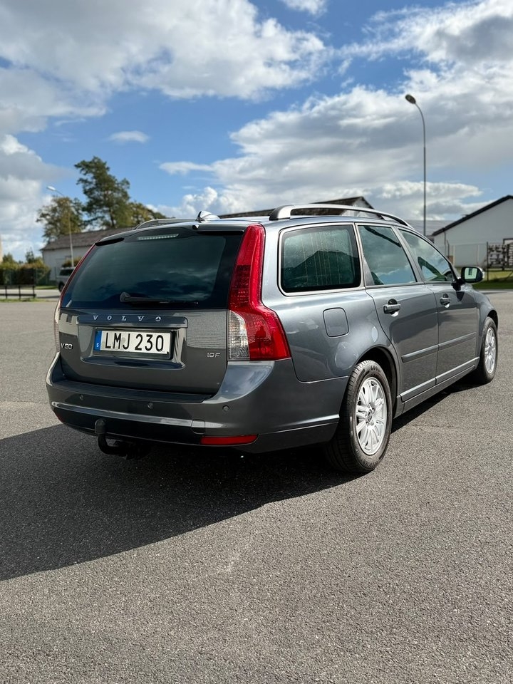 Volvo V50 1.8F Momentum Euro 4 2009, bild 6/8