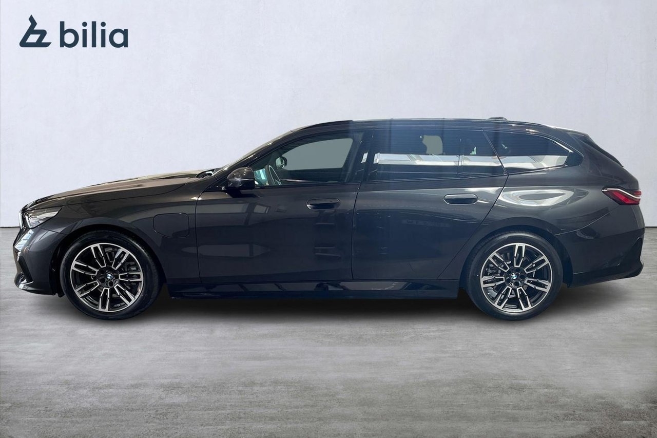 BMW 530 e xDrive Touring M-Sport 2026, bild 3/10
