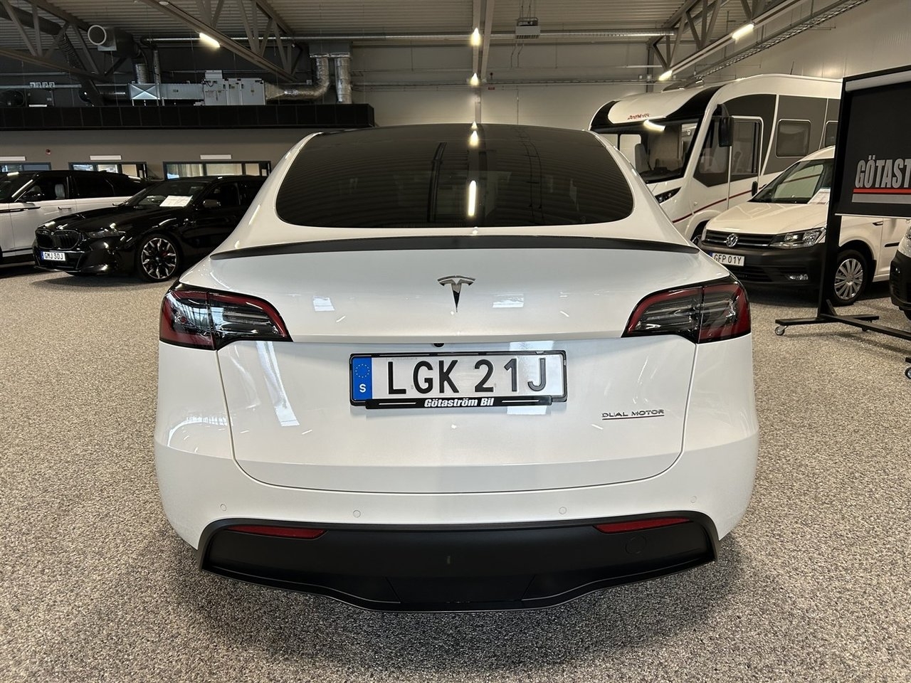 Tesla Model Y 2022, bild 3/10