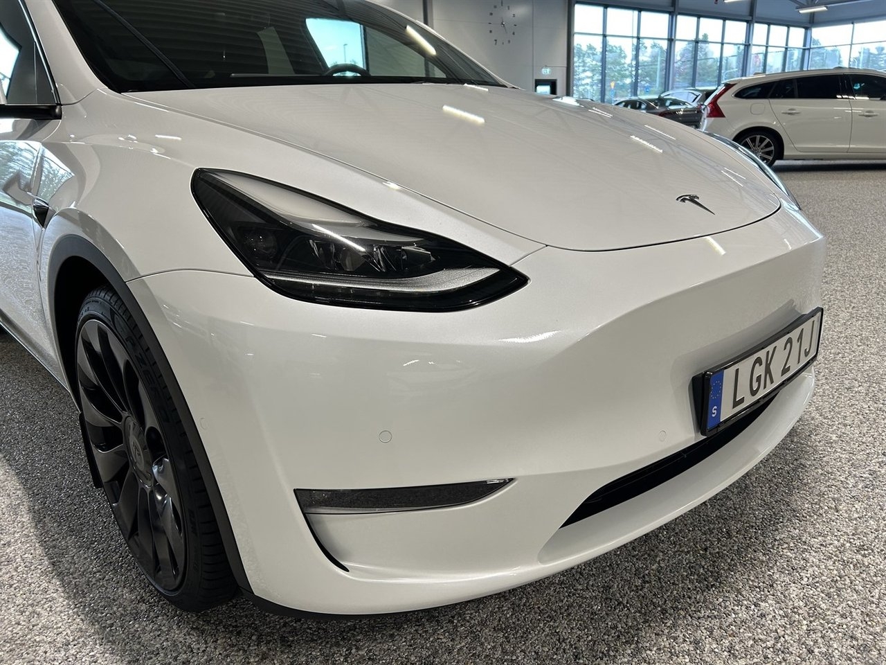 Tesla Model Y 2022, bild 6/10