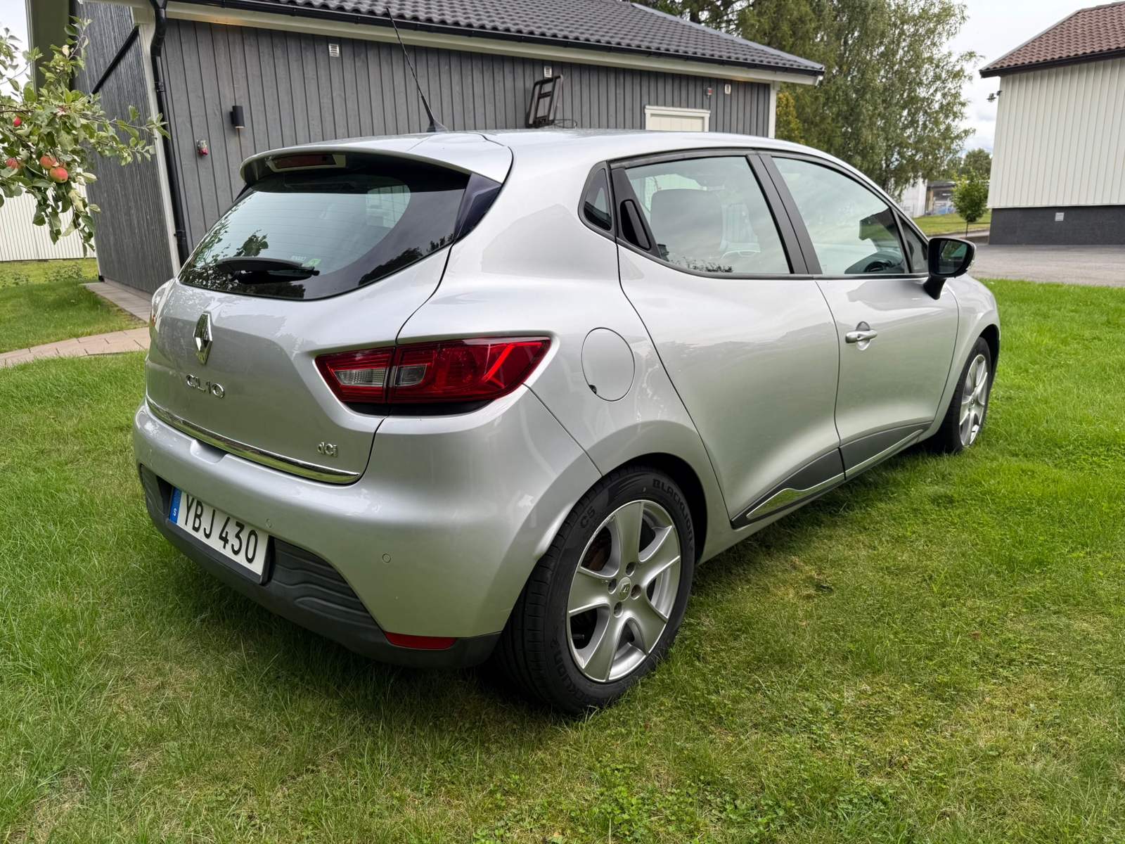 Renault Clio 1.5 dCi Manuell 2016, bild 4/10