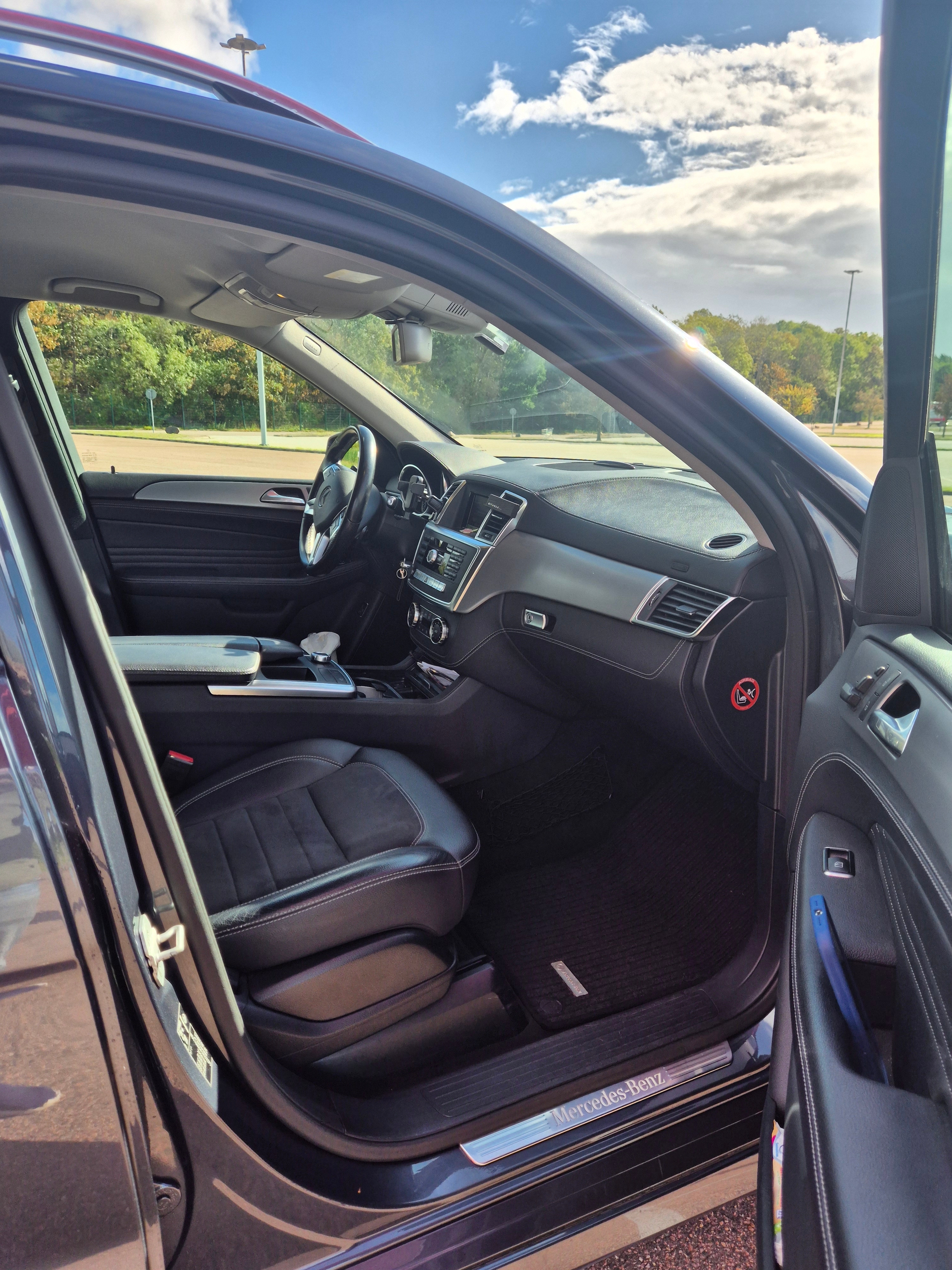 Mercedes-Benz ML 2015, photo 7/10
