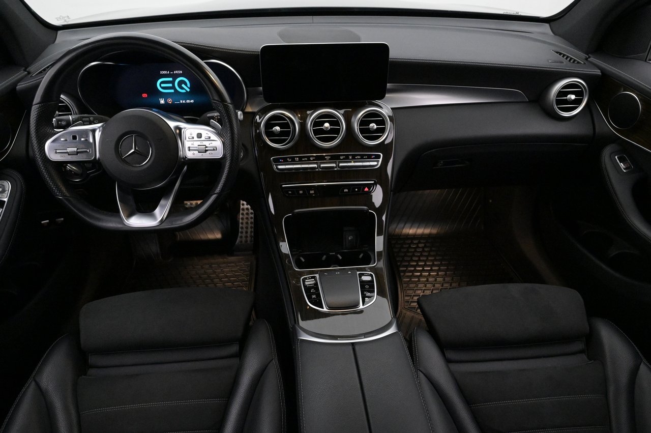 Mercedes-Benz GLC 300 e 4M AMG 2021, bild 6/10