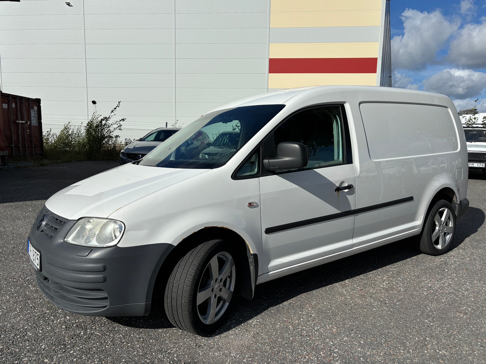 Volkswagen Caddy Maxi 2010, photo 4/8