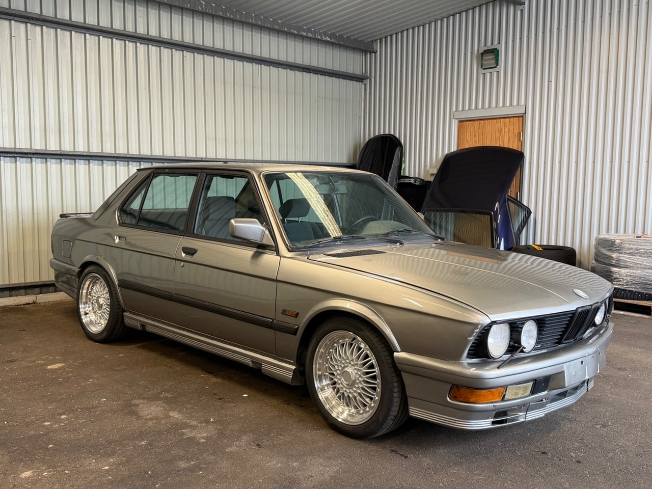 BMW M535i 1986, kuva 3/18
