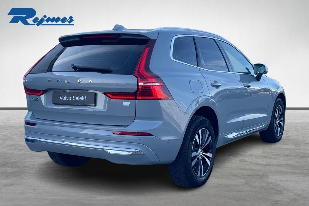 Volvo XC60 Recharge T6 Core Edition 2024, bild 2/21
