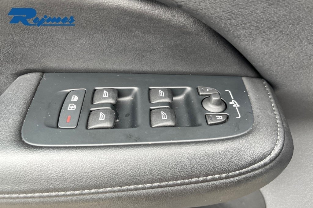 Volvo V60 T6 Plus Dark Nordic Edition 2025, bild 6/26