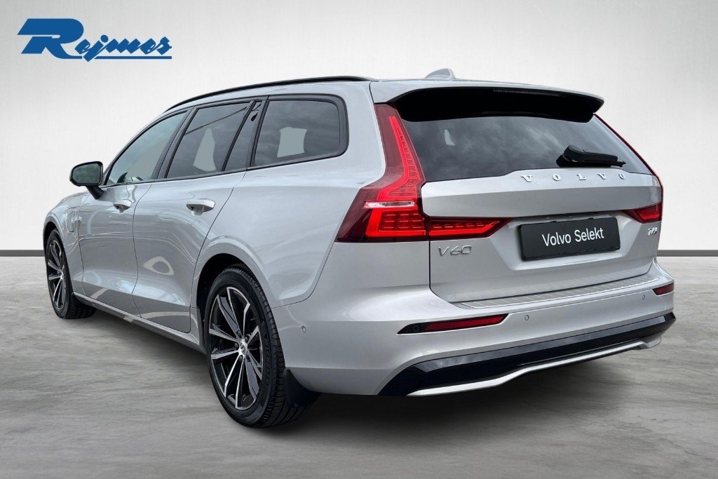 Volvo V60 T6 Plus Dark Nordic Edition 2025, bild 2/26