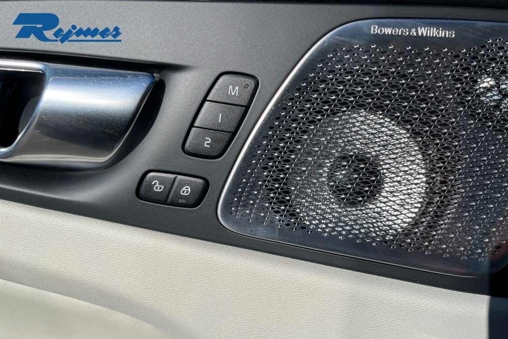 Volvo XC60 2027, photo 6/27