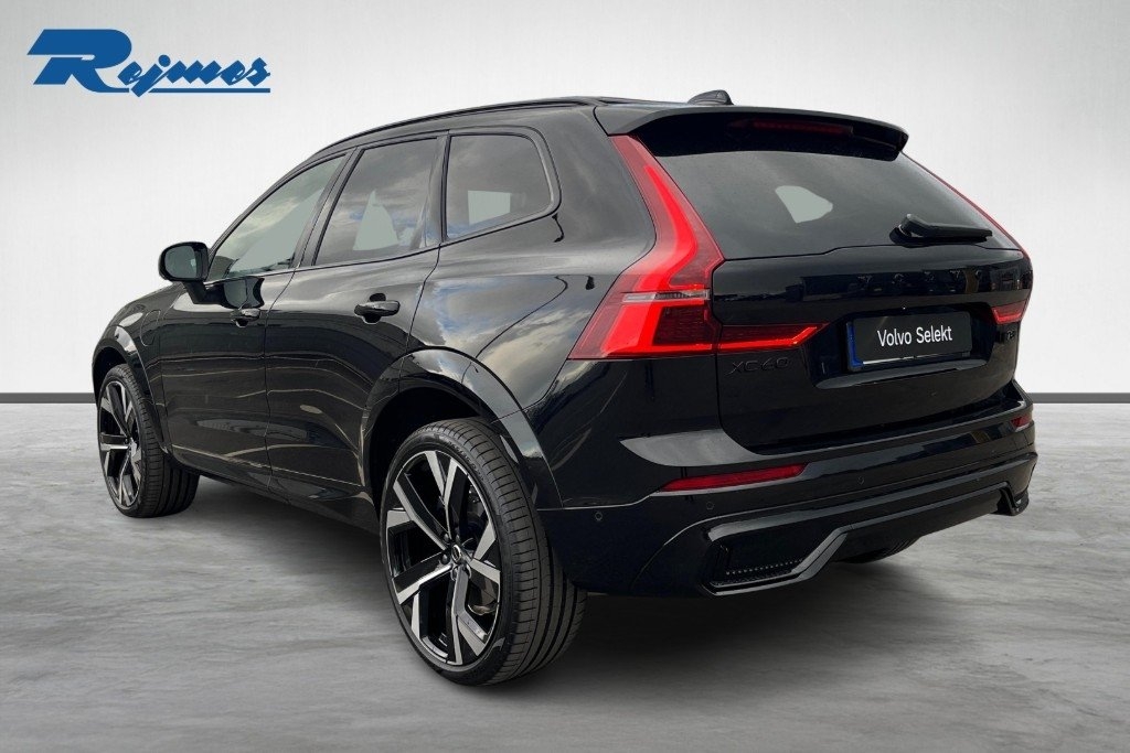 Volvo XC60 2027, photo 2/10