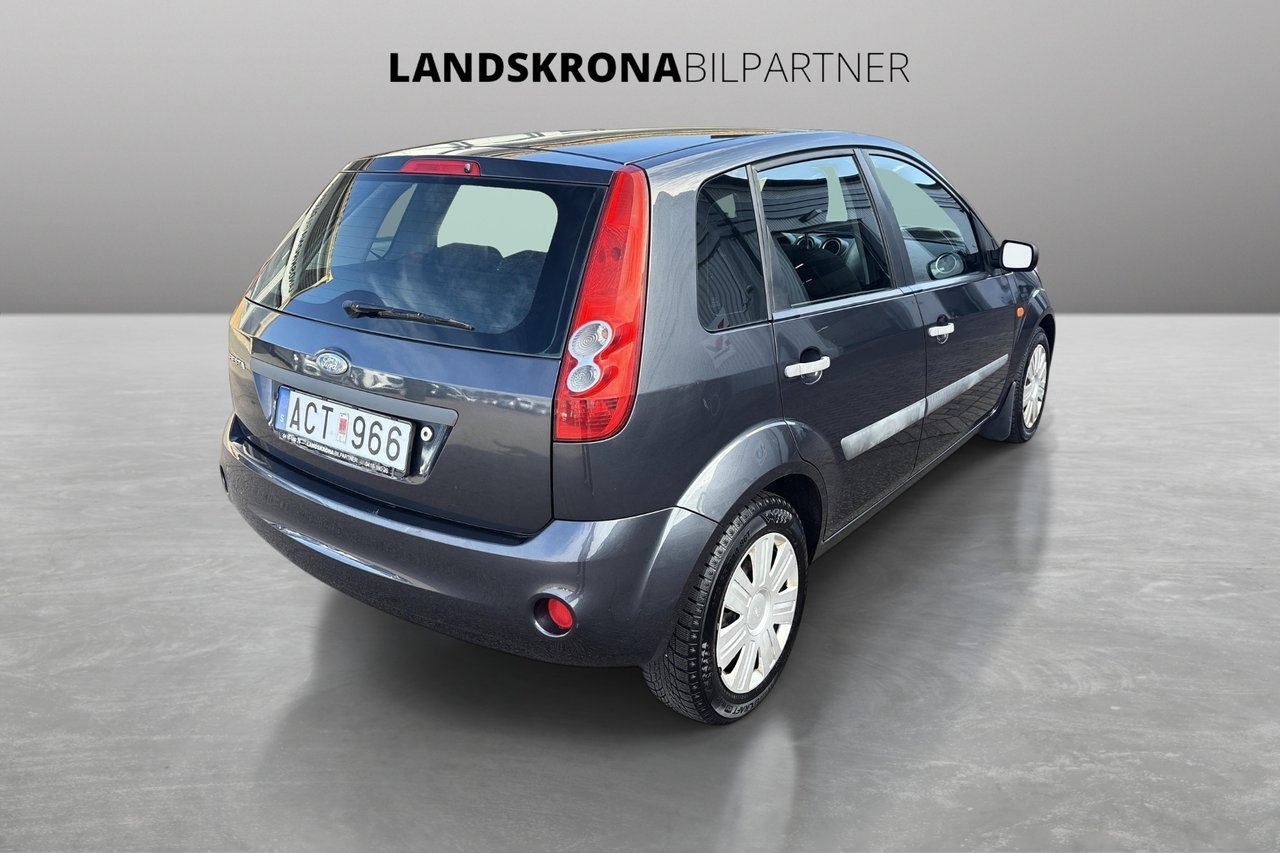 Ford Fiesta 1.3 2007, kuva 5/10