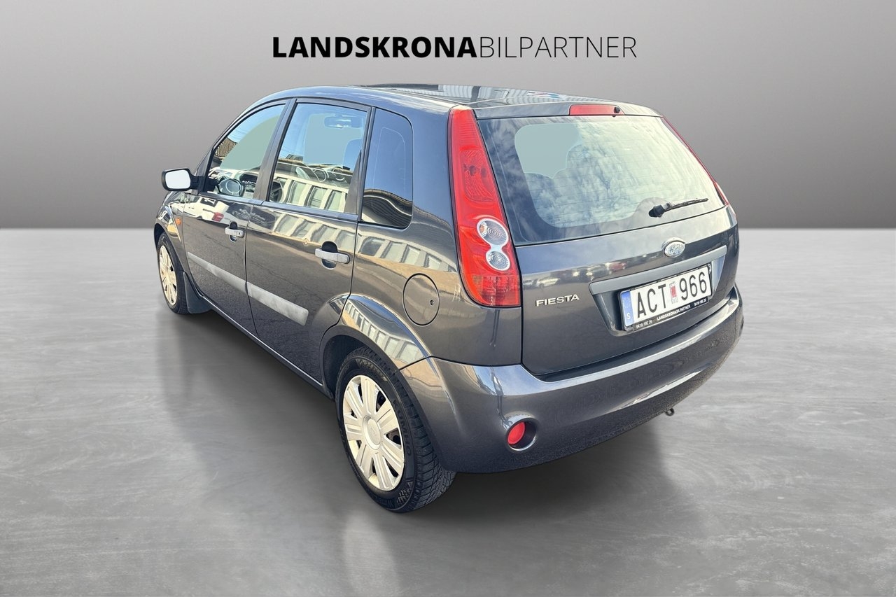 Ford Fiesta 1.3 2007, kuva 7/10