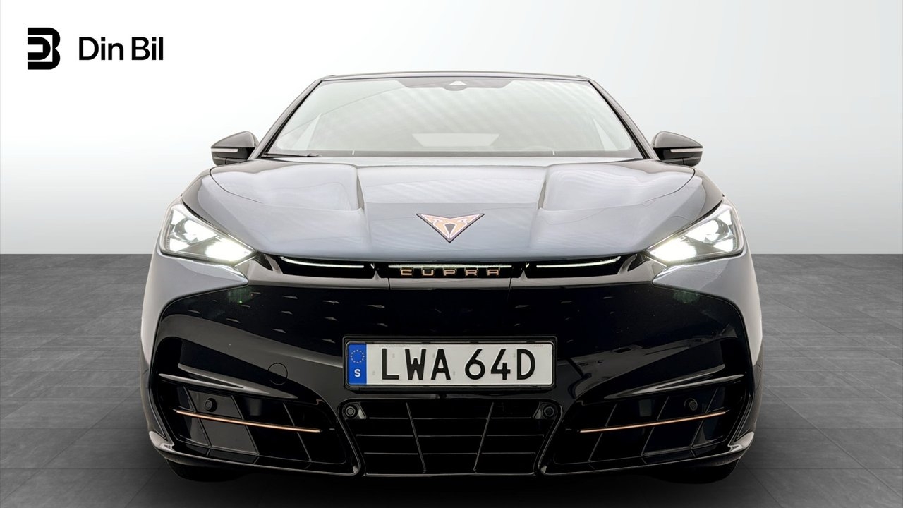 Cupra Tavascan 2024, photo 4/10