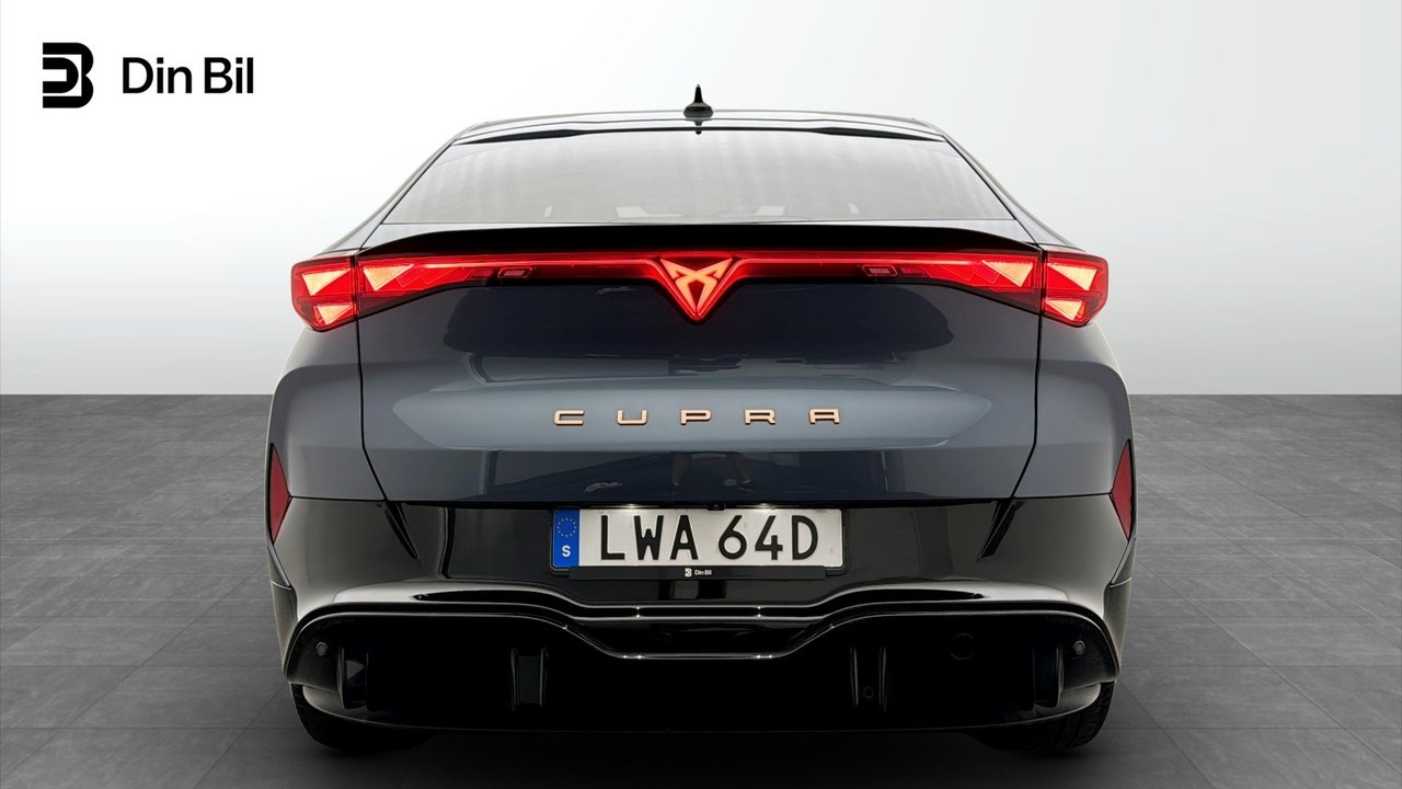 Cupra Tavascan 2024, photo 5/10