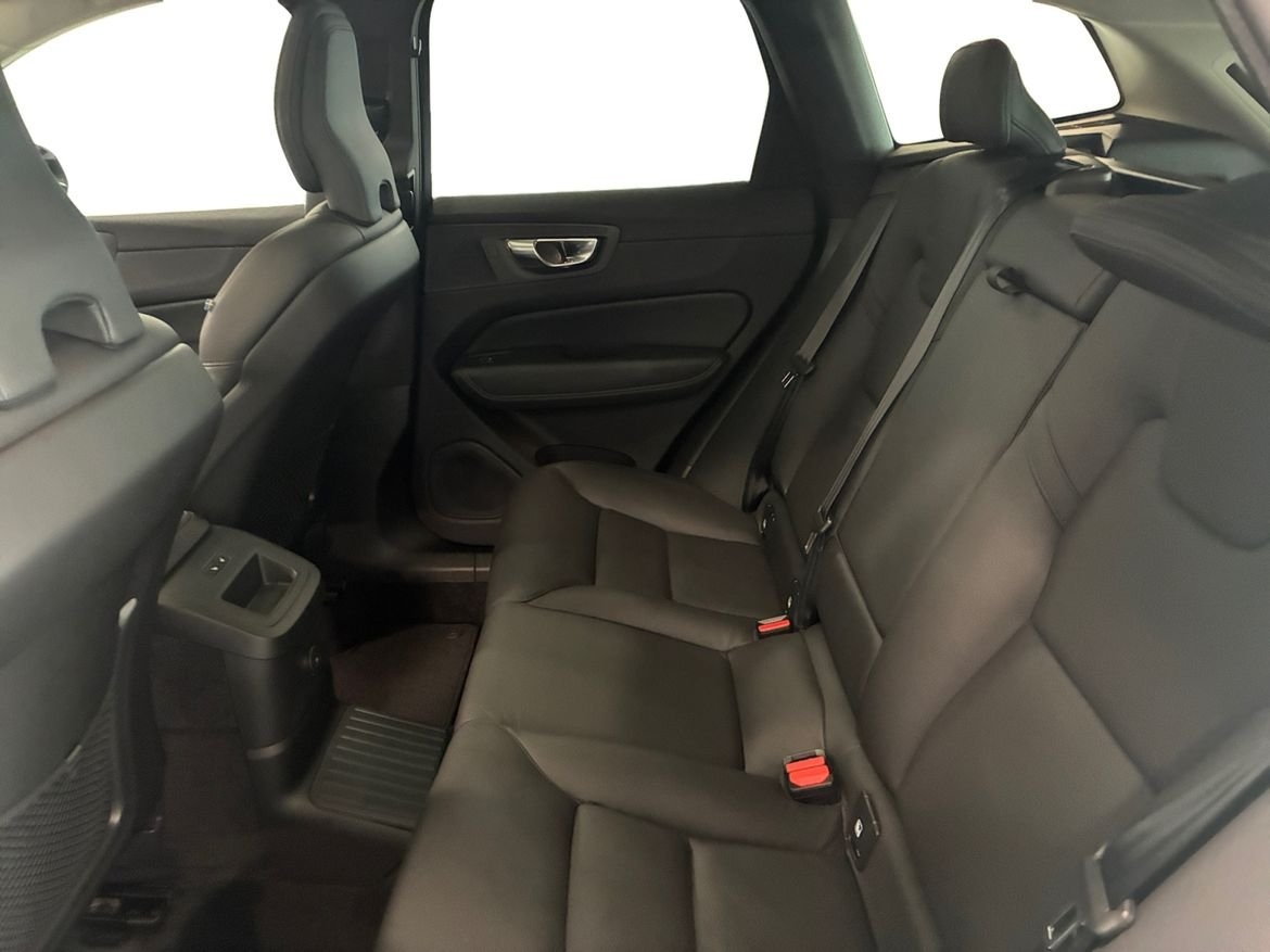 Volvo XC60 T6 Plus Dark Nordic Edition 2025, bild 6/10