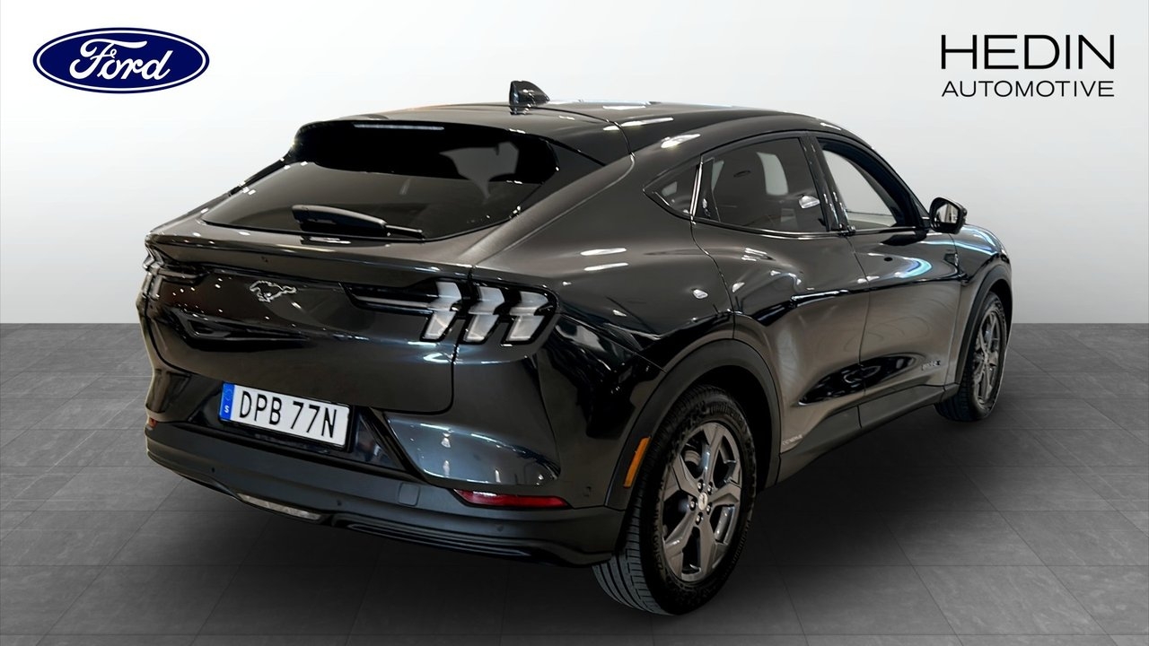 Ford Mustang Mach-E 2022, bild 2/10