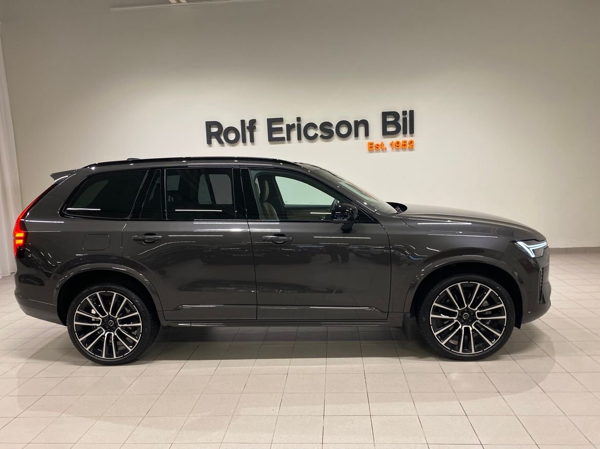 Volvo XC90 T8 Ultra Dark 2026, kuva 3/14