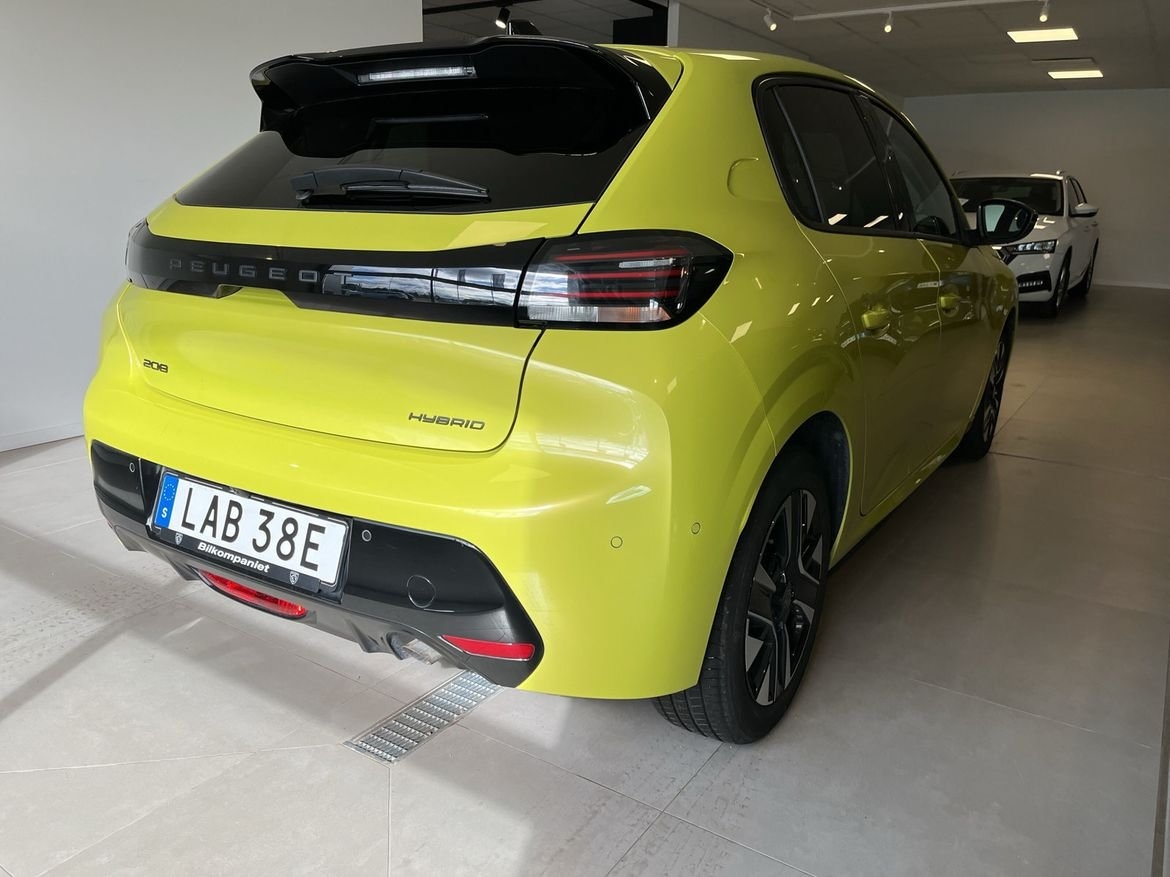 Peugeot 208 Allure Hybrid 110 A 5-d 2024, bild 2/3