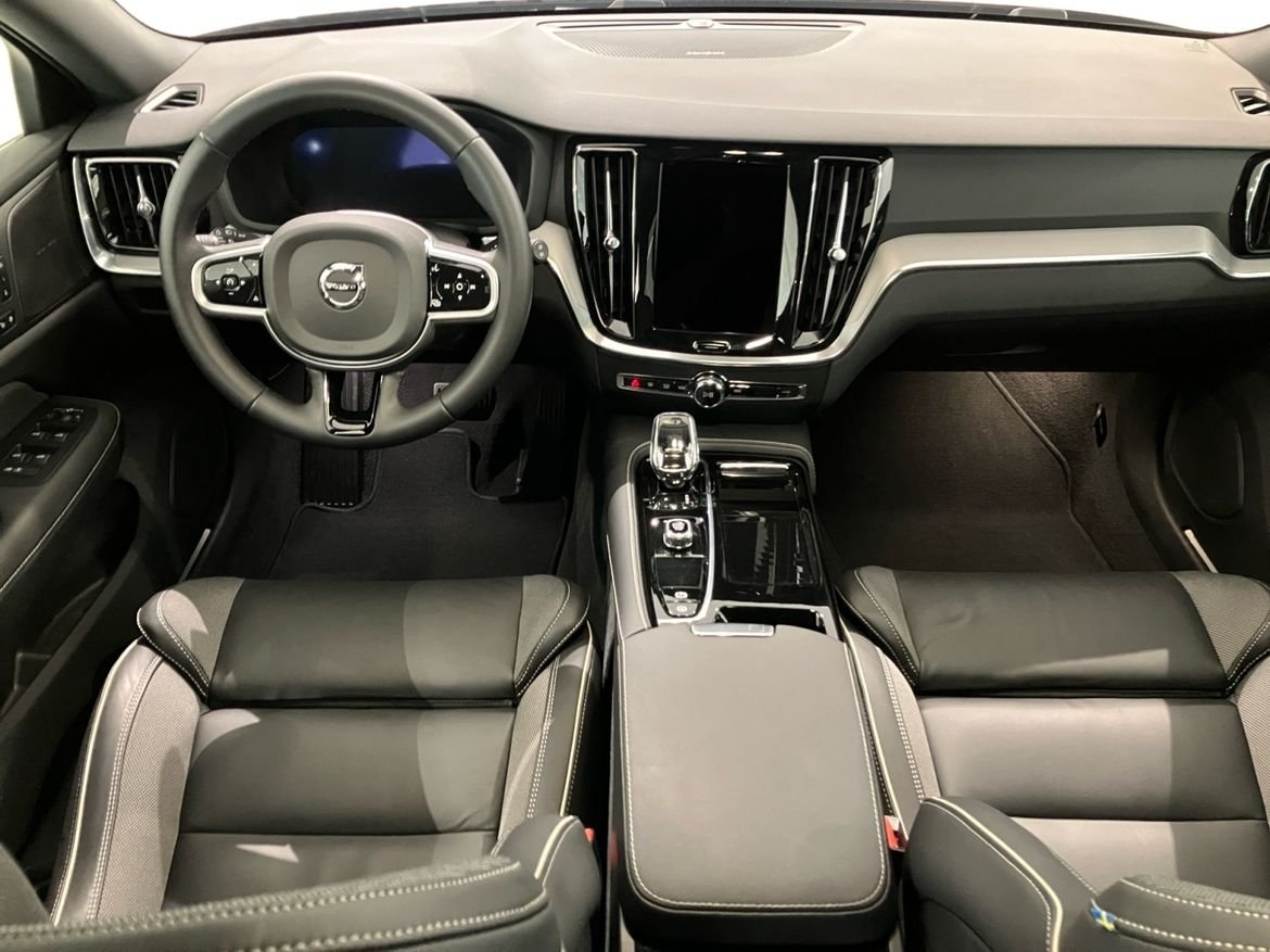 Volvo V60 T6 Plus Dark Nordic Edition 2026, photo 6/10