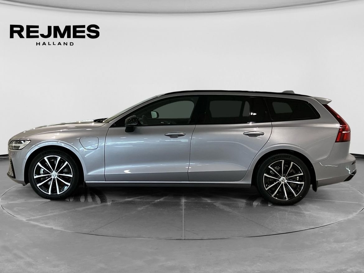 Volvo V60 T6 Plus Dark Nordic Edition 2026, photo 3/10