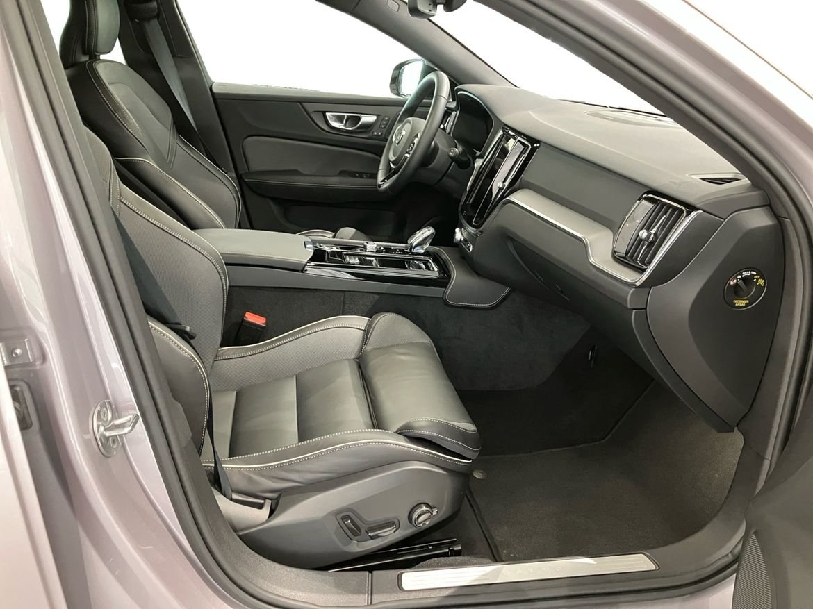 Volvo V60 T6 Plus Dark Nordic Edition 2026, photo 5/10