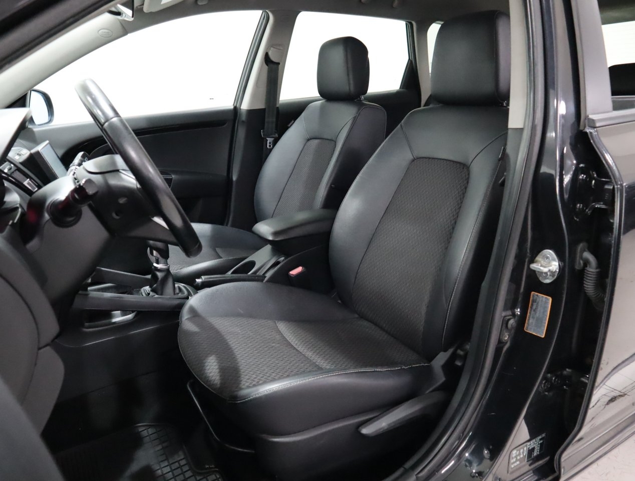 Kia Ceed 1.6 CRDi Drag 2011, bild 7/10