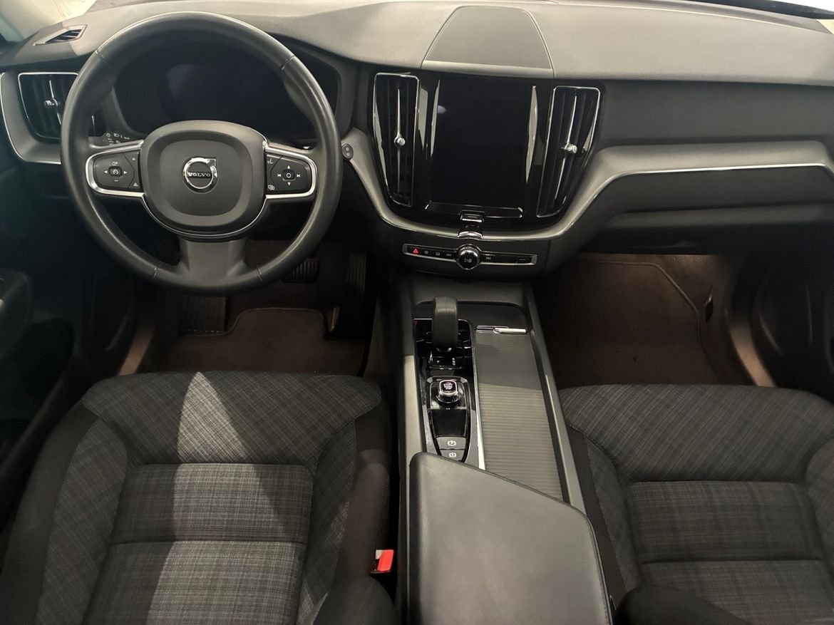 Volvo XC60 Recharge T6 Core Edition 2024, bild 6/10