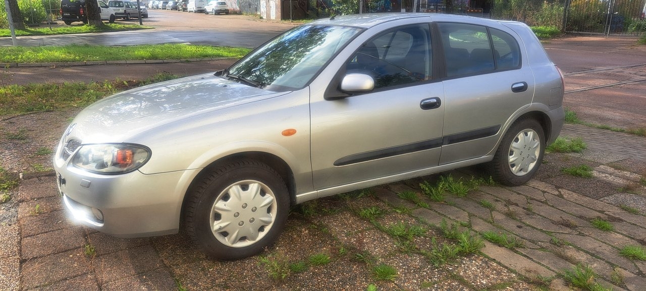 Nissan Almera 5-dörrar 2005, bild 3/10