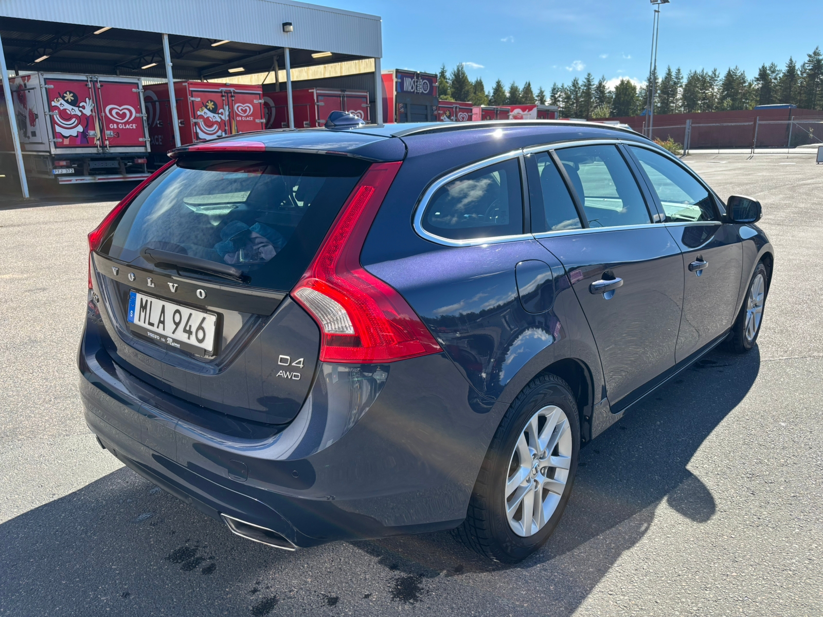 Volvo V60 D4 AWD Geartronic 2014, bild 3/8