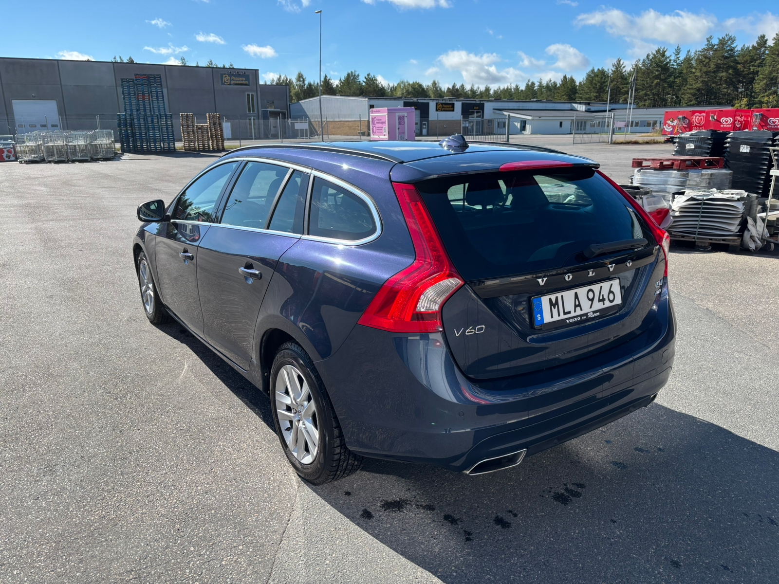 Volvo V60 D4 AWD Geartronic 2014, bild 4/8
