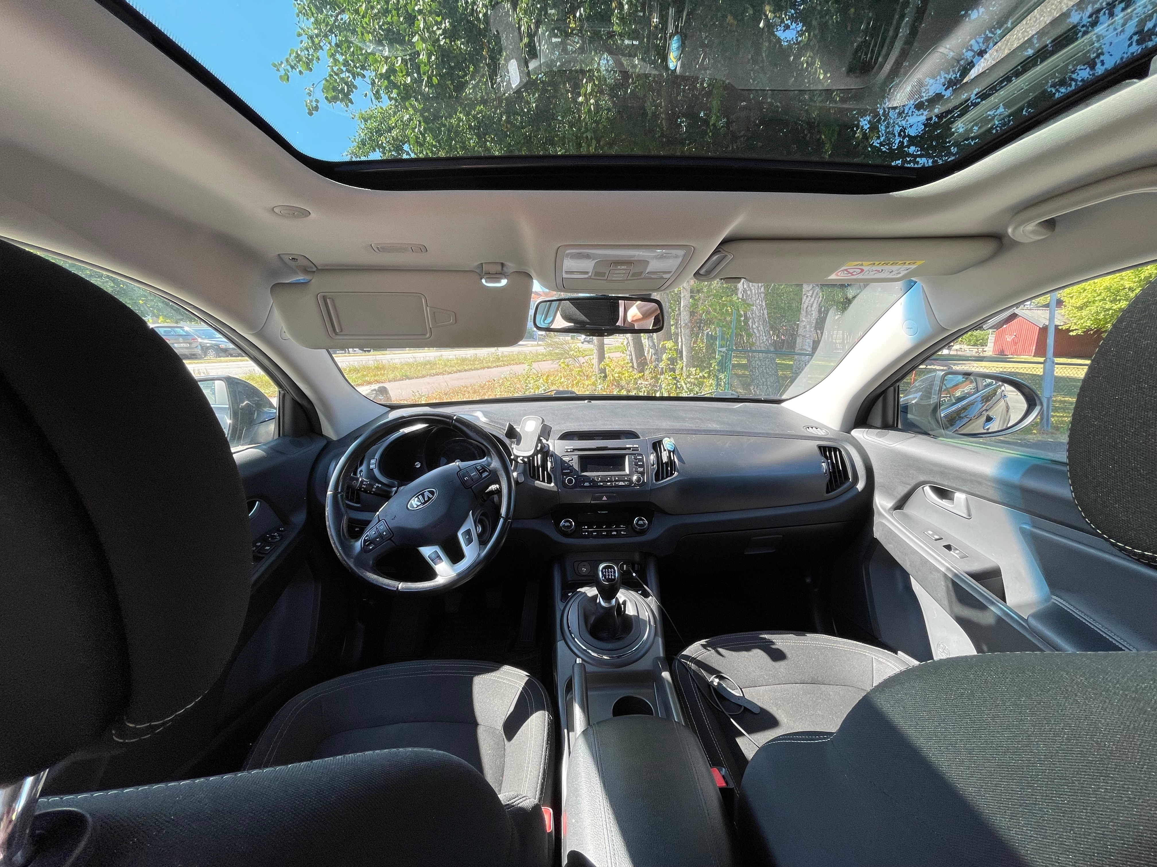 Kia Sportage 1.7 CRDi Manuell 2013, bild 3/6