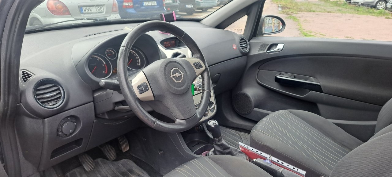 Opel Corsa 2008, photo 6/10