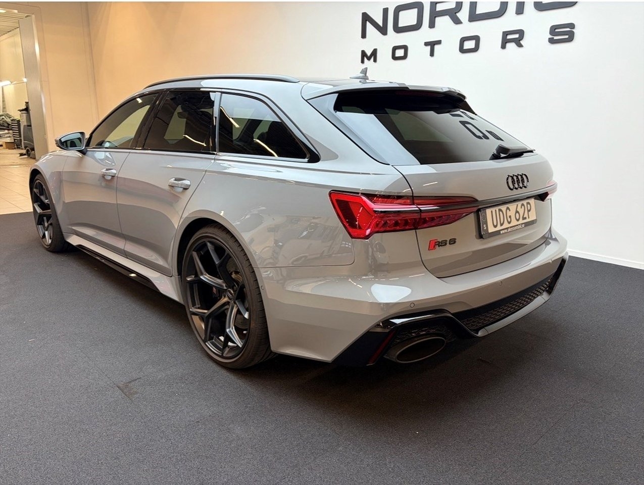 Audi RS6 2023, photo 3/10