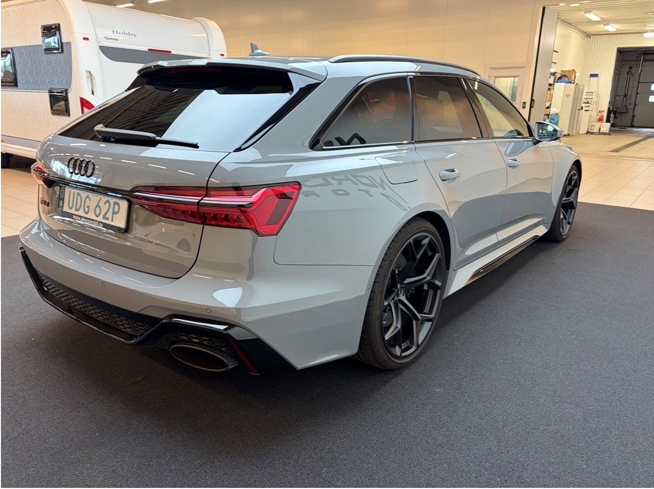 Audi RS6 2023, photo 4/10