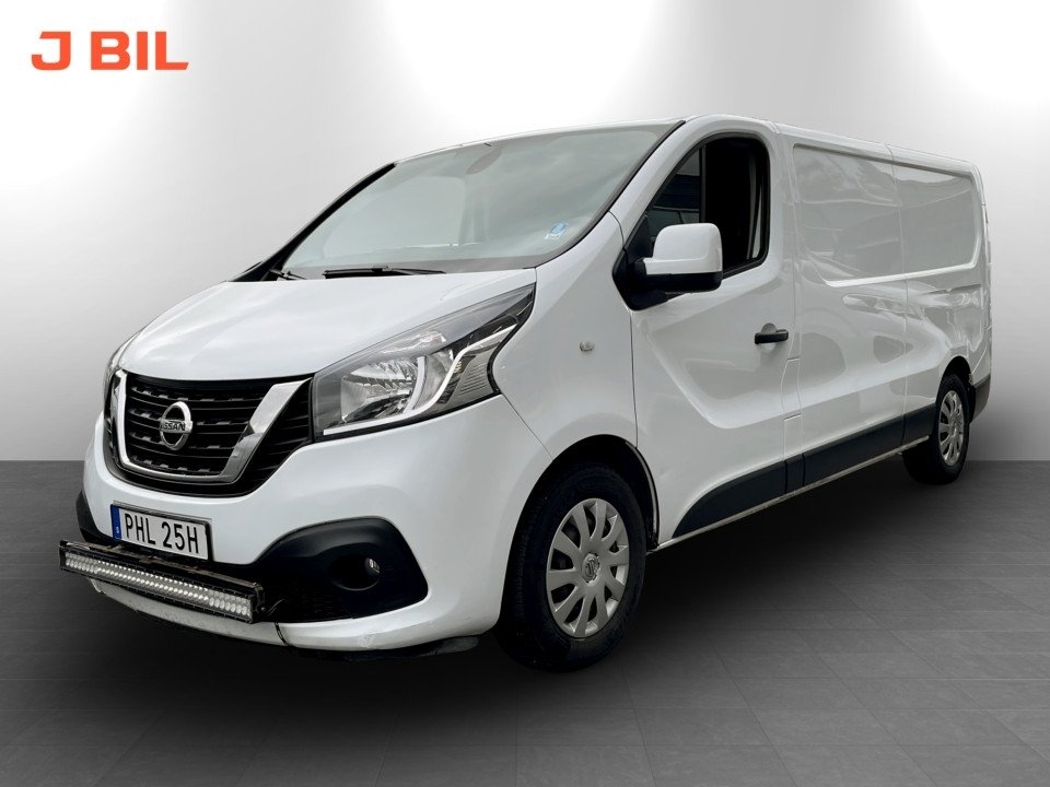 Nissan NV300