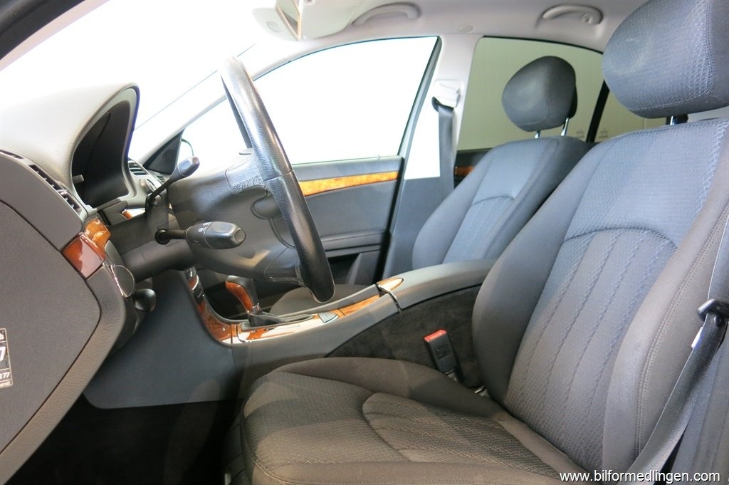Mercedes-Benz E 350 272Hk Automat 2007, bild 7/10