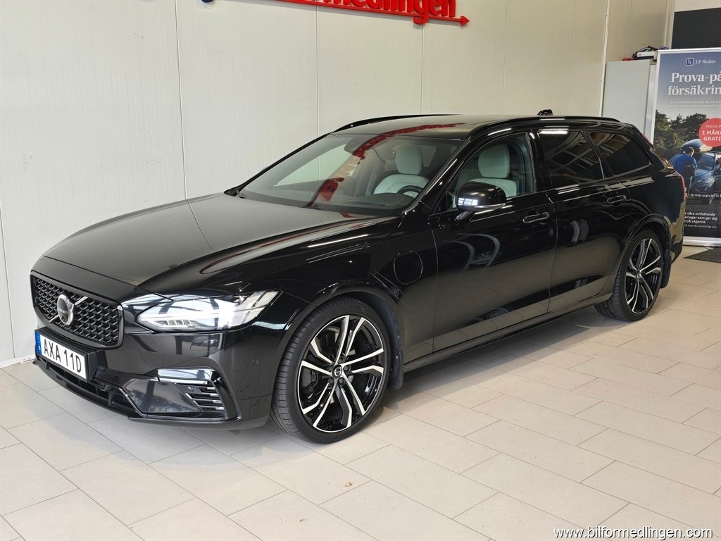 Volvo V90 T8 AWD 392hk R-Design B&W Drag 2021, bild 3/10