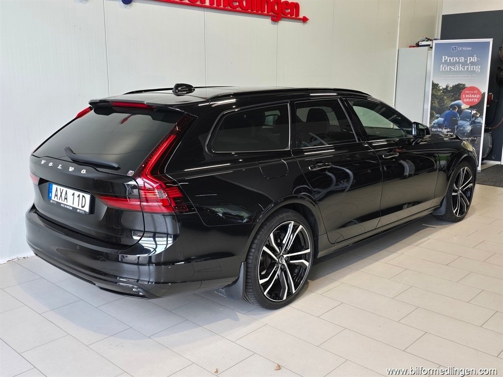 Volvo V90 T8 AWD 392hk R-Design B&W Drag 2021, bild 4/10